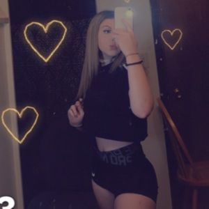 Meet your Posher, Priscilla